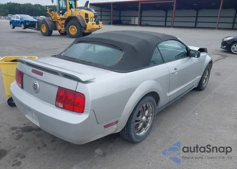 2005 Ford Mustang from USA, damaged, VIN 1ZVFT84N855255024
